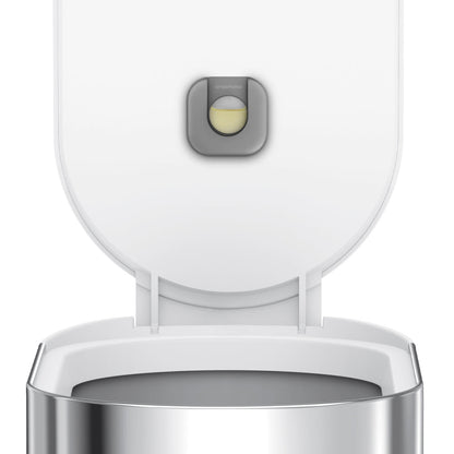 Simplehuman Detail view of the Odorsorb pod integrated into the Step Can lid, eliminating odors.